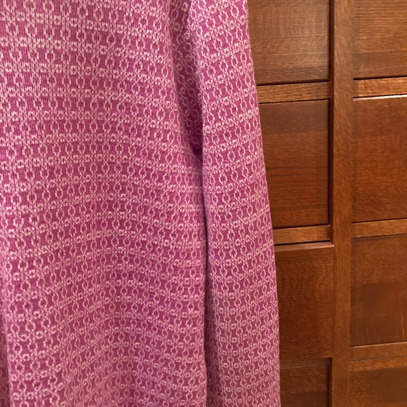 Beautiful Ivanhoe of Sweden Women’s Cardigan-style Sweater with single tie. - Picture 8 of 12